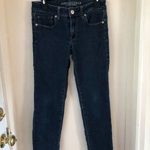 Skinny super stretch American Eagle jeans.